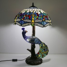 Tiffany stil bordlampe med...